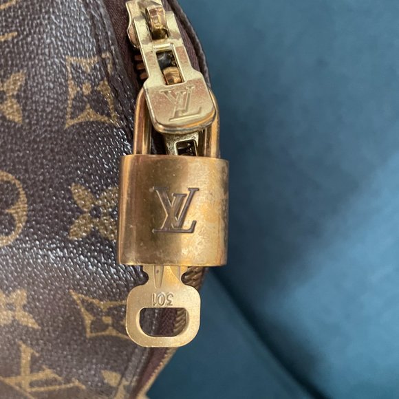 Authentic Alma PM handbag with lock and key and authentic strap. - Picture 3 of 14